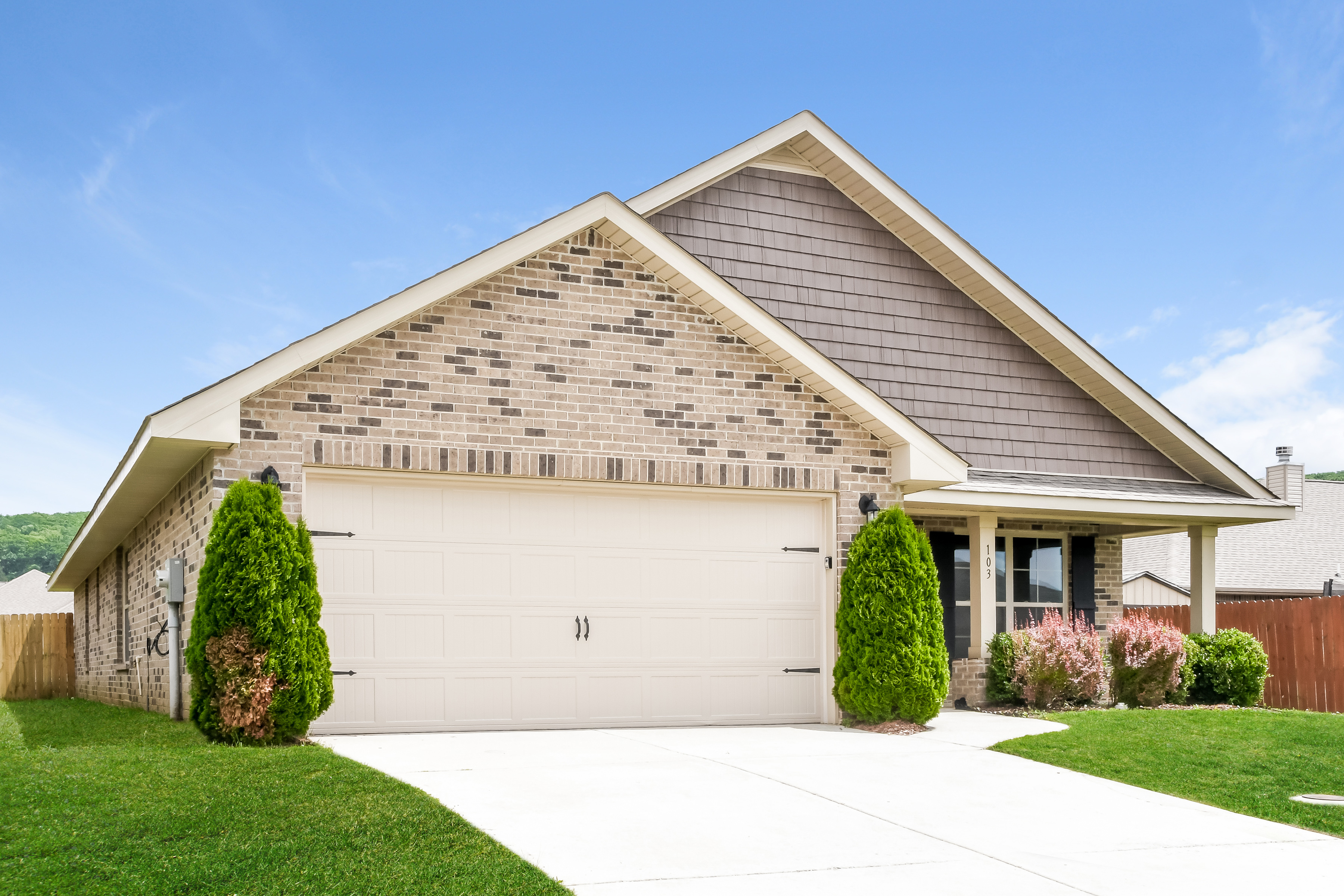 103 BROOKLAWN DR HARVEST, AL 35749